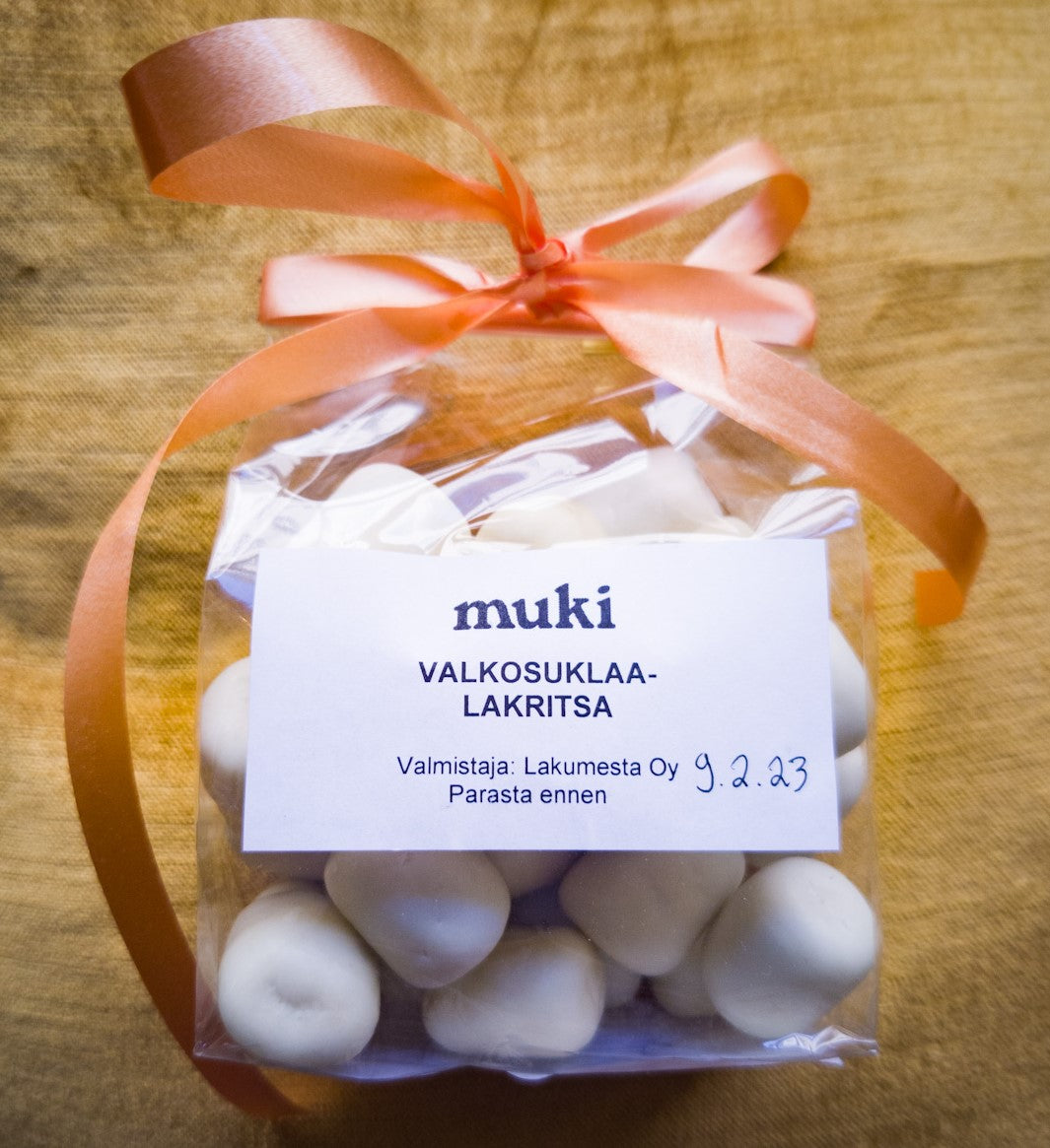 Valkosuklaalakritsa 200g Makeinen